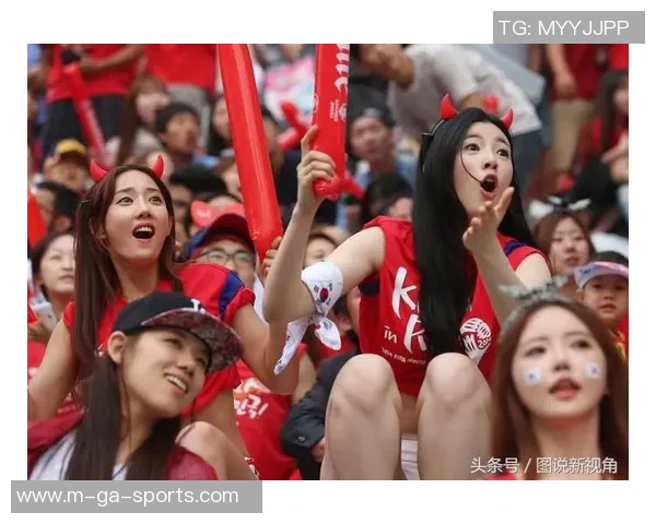 秃顶足球运动员的传奇人生与赛场风采揭秘